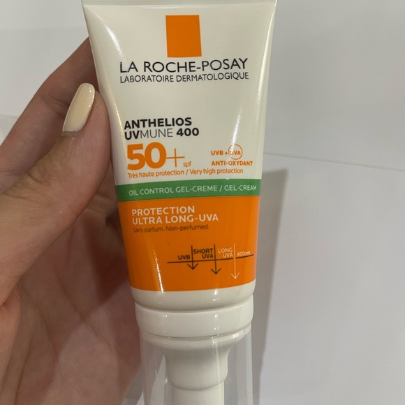 La Roche - Posay Anthelios UVMune 400 sunscreen - Picture 1 of 4